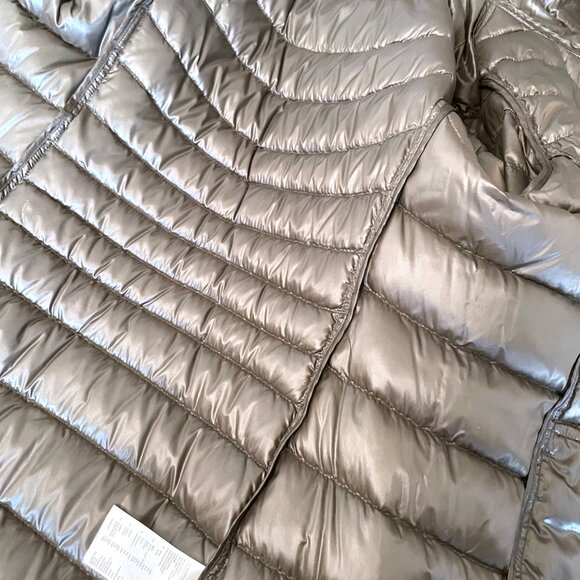 Ultra Light Down Long Coat with Hood - Picture 5 of 6